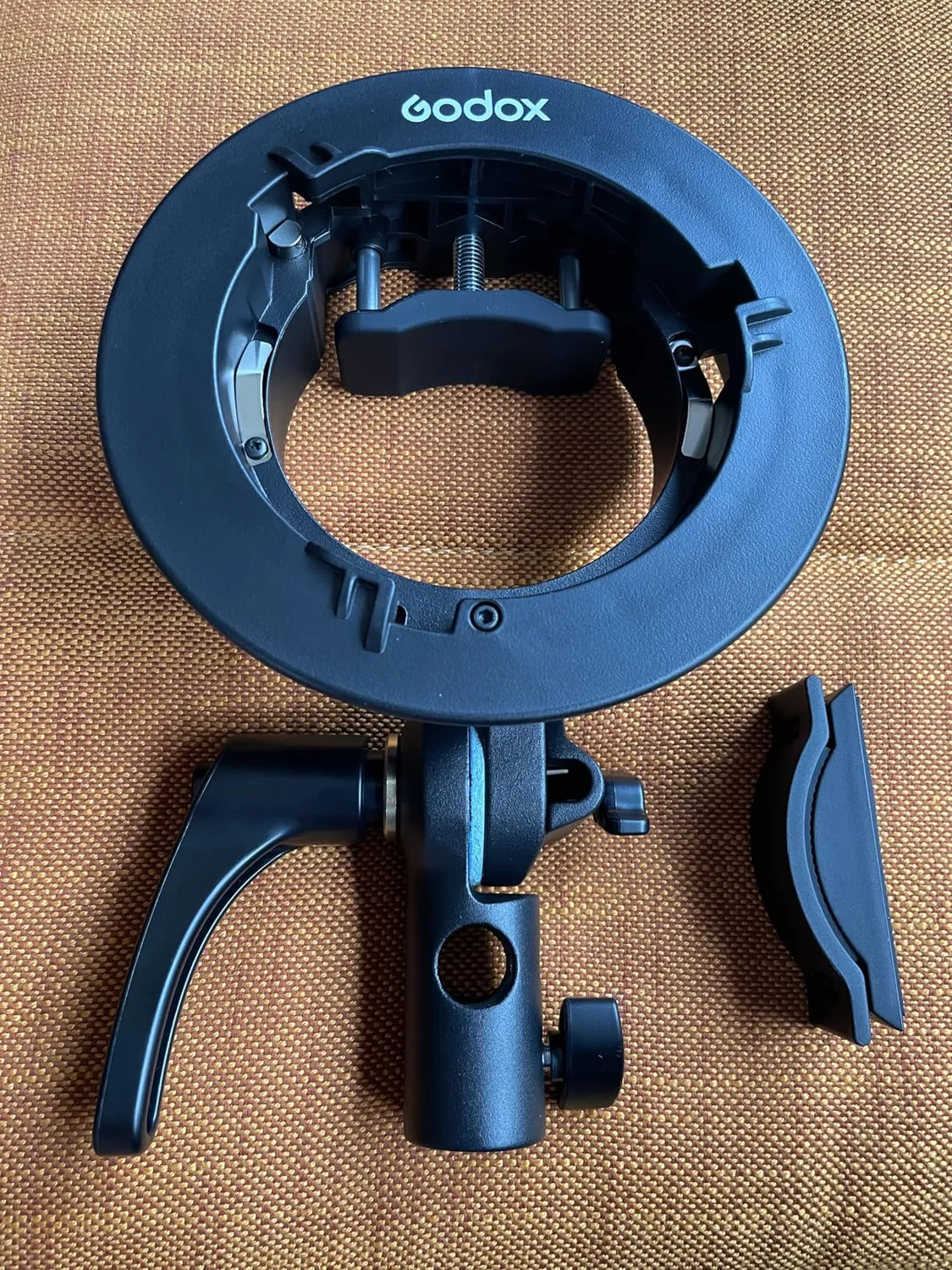 Godox S2 Staffa Bowens per Speedlite e Modificatori