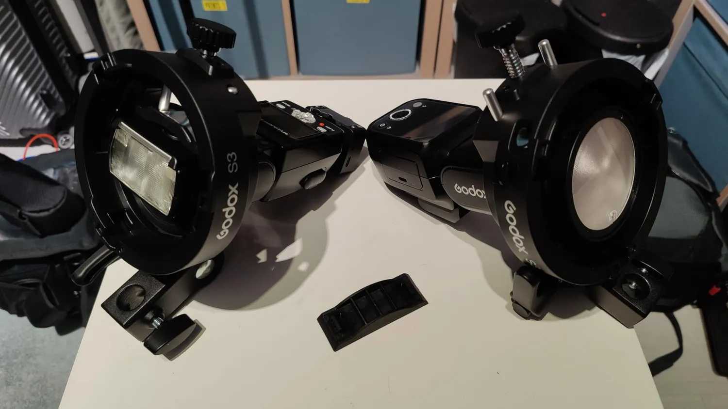 Godox S3 supporto universale flash attacco Bowens ±90°