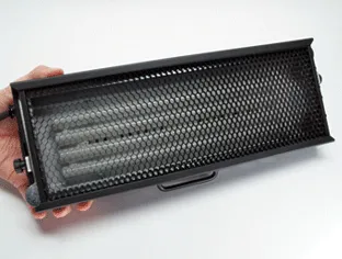 Kino Flo Imara S6 illuminatore LED con yoke DMX